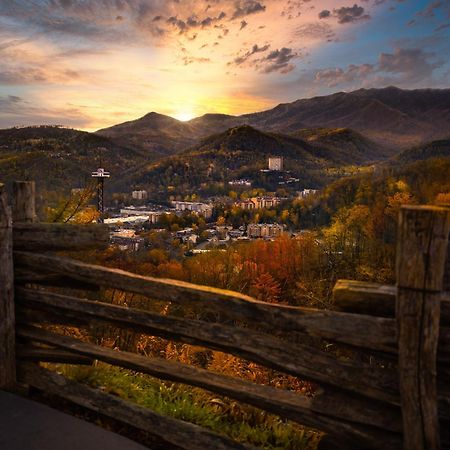 Highland Dream, Hot Tub, 1089 Free Tickets Each Paid Day, Dollywood And More Sevierville Eksteriør billede